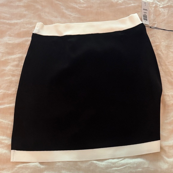 Babaton Legacy Skirt - Picture 3 of 5